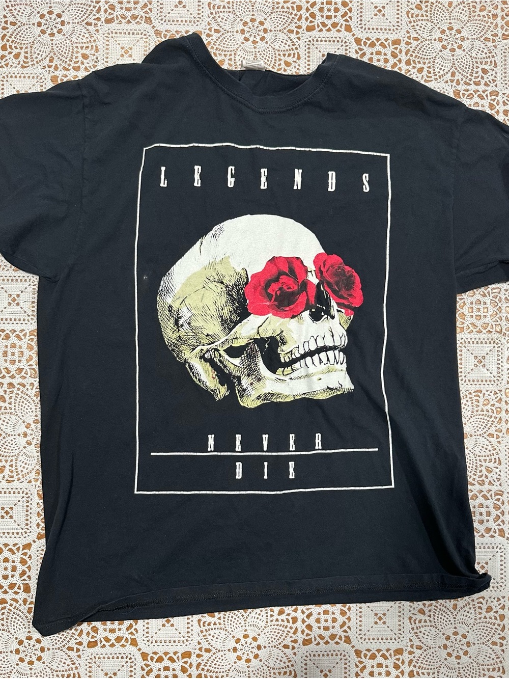 Legends Never Die Skull Roses Black Graphic T Shirt Large Goth Grunge